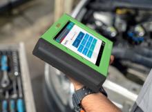 ADS 525X with Technician